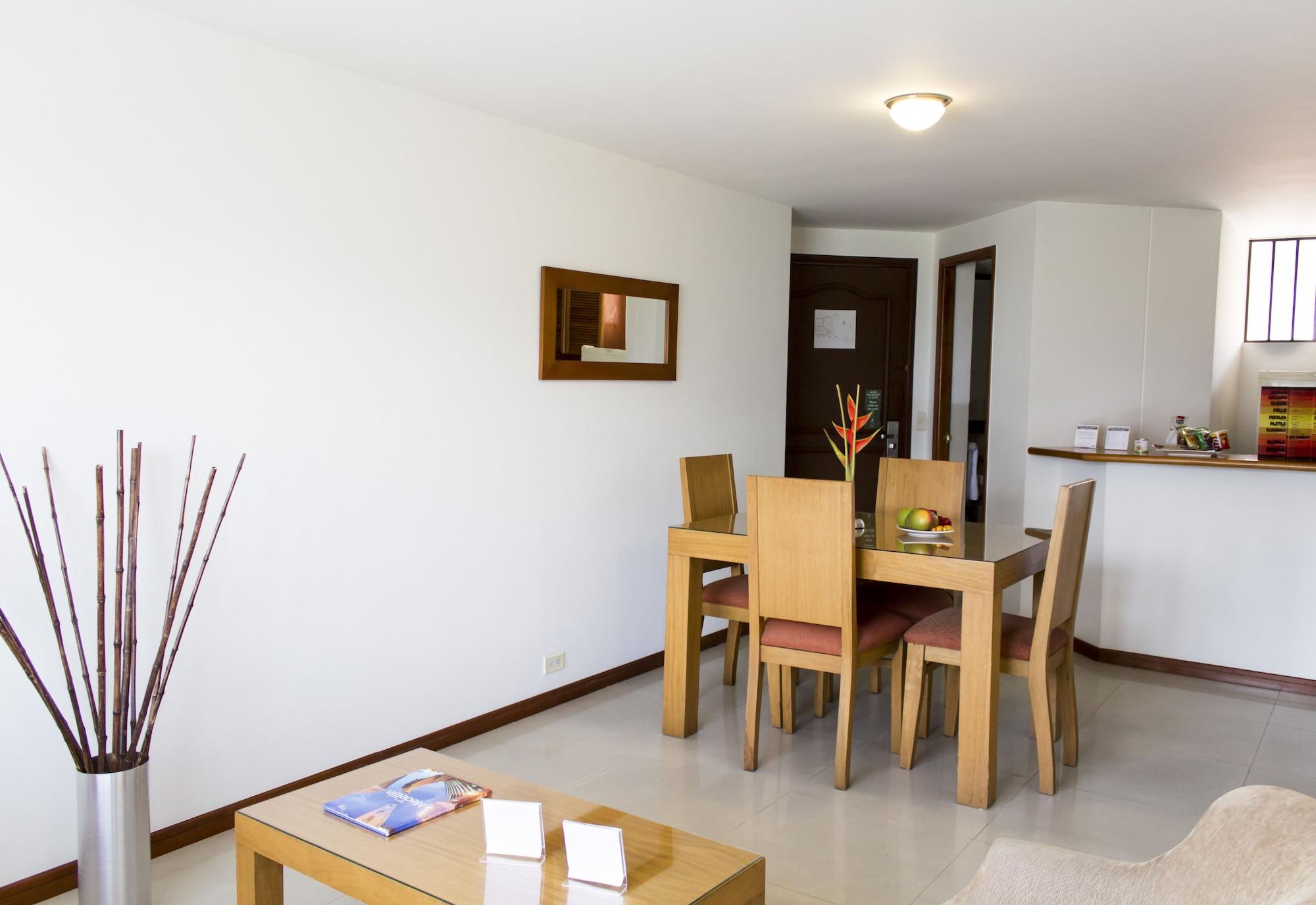 מדיין Portal Del Rodeo Apartahotel מראה חיצוני תמונה