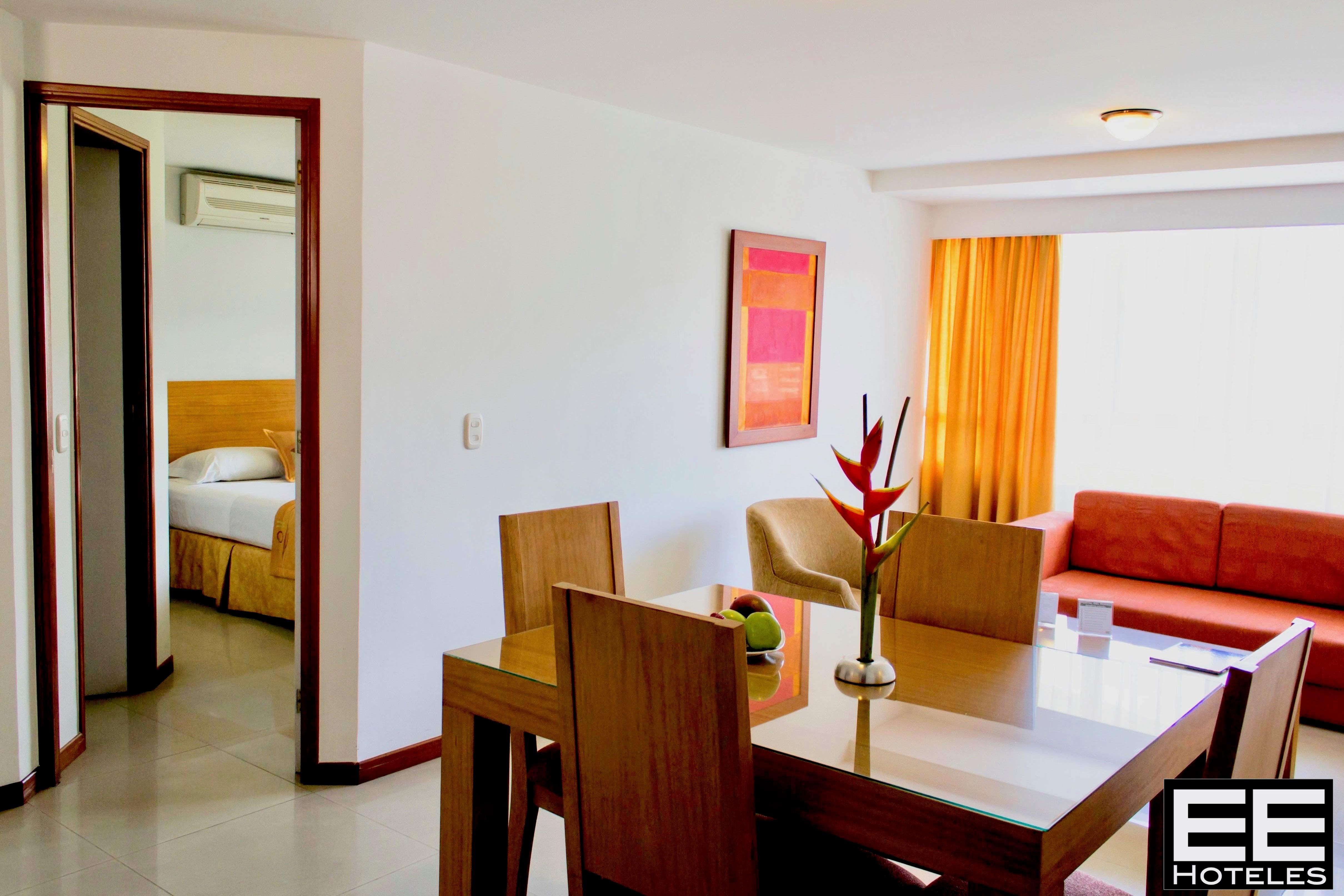 מדיין Portal Del Rodeo Apartahotel מראה חיצוני תמונה