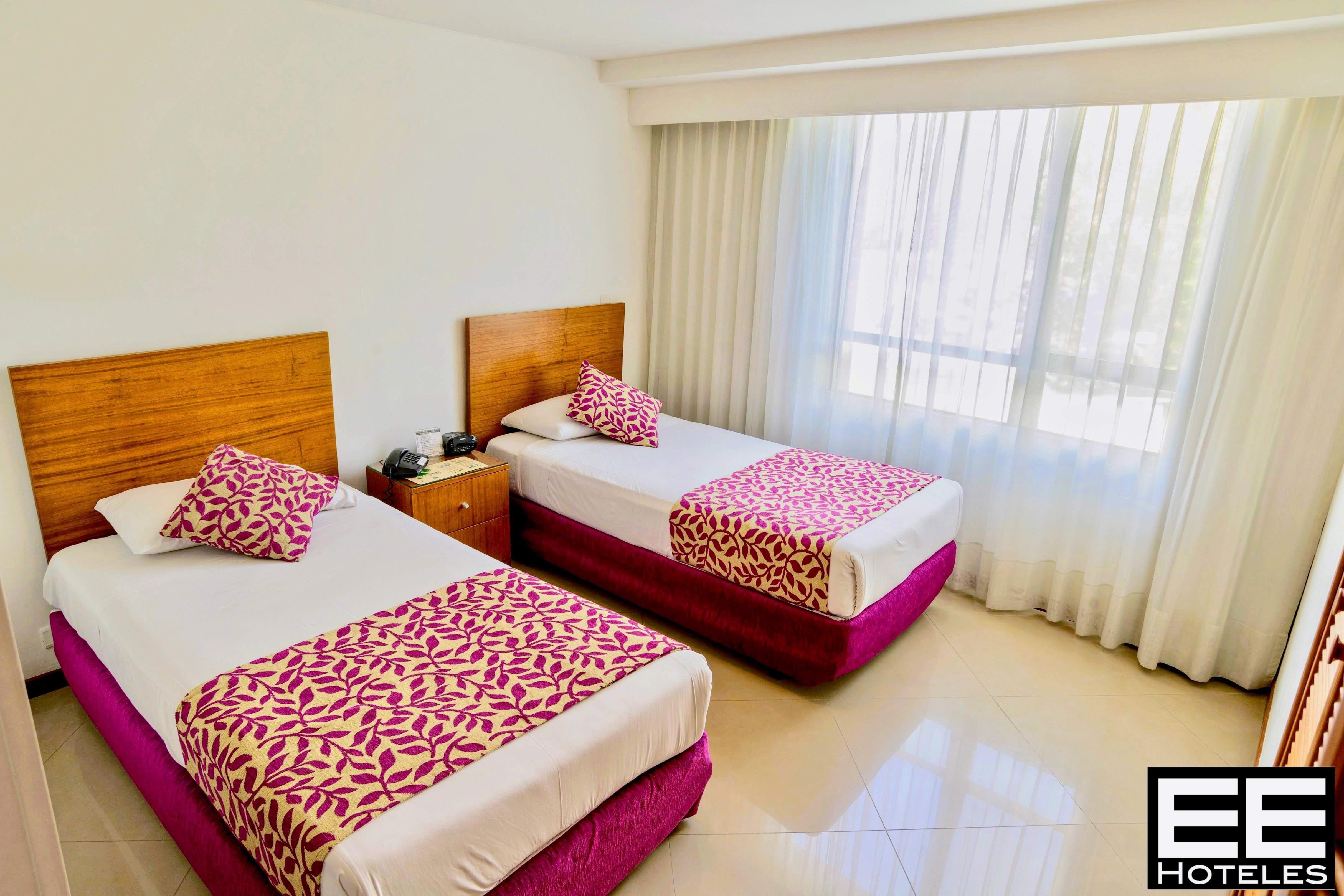 מדיין Portal Del Rodeo Apartahotel מראה חיצוני תמונה