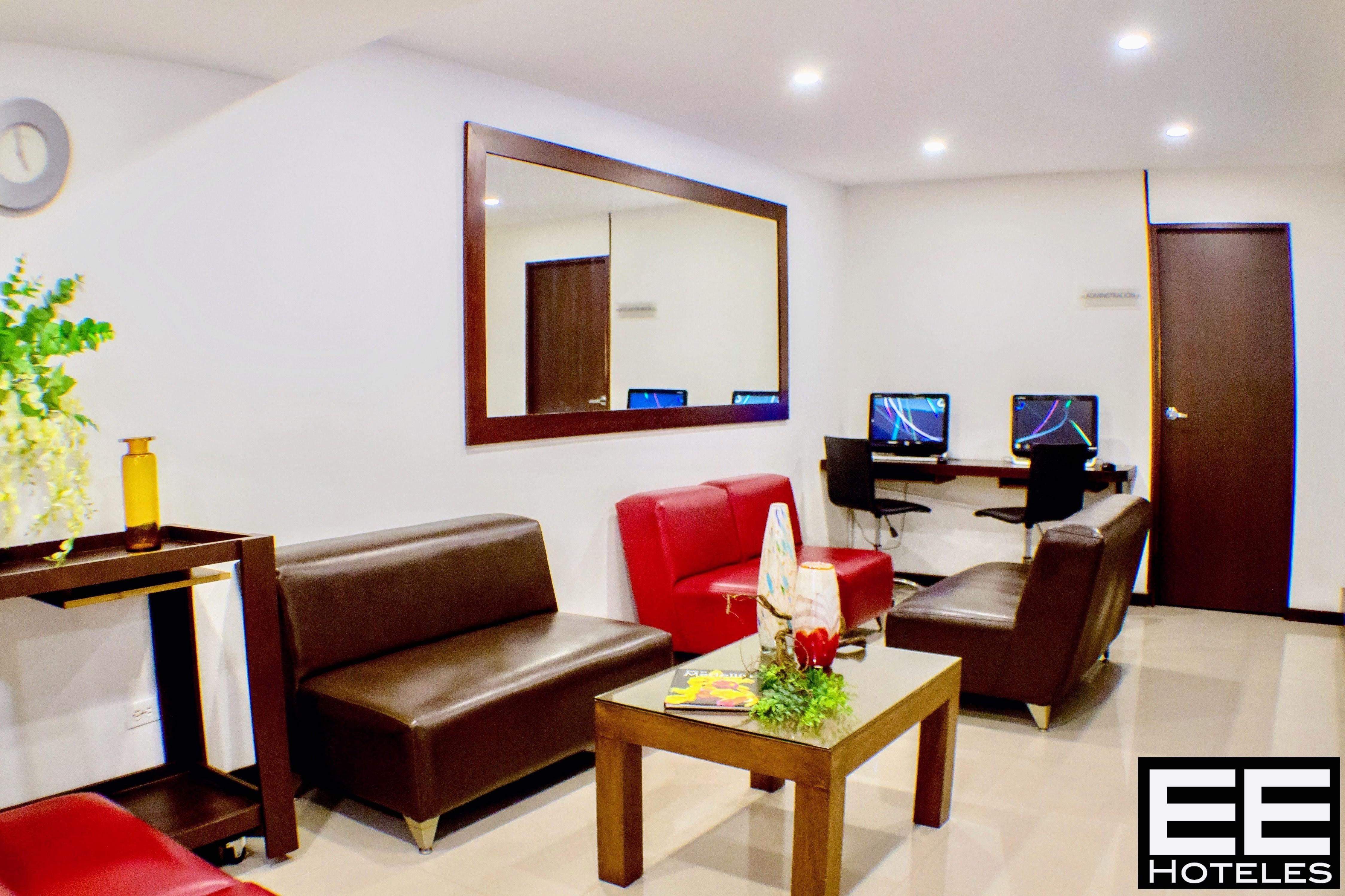 מדיין Portal Del Rodeo Apartahotel מראה חיצוני תמונה