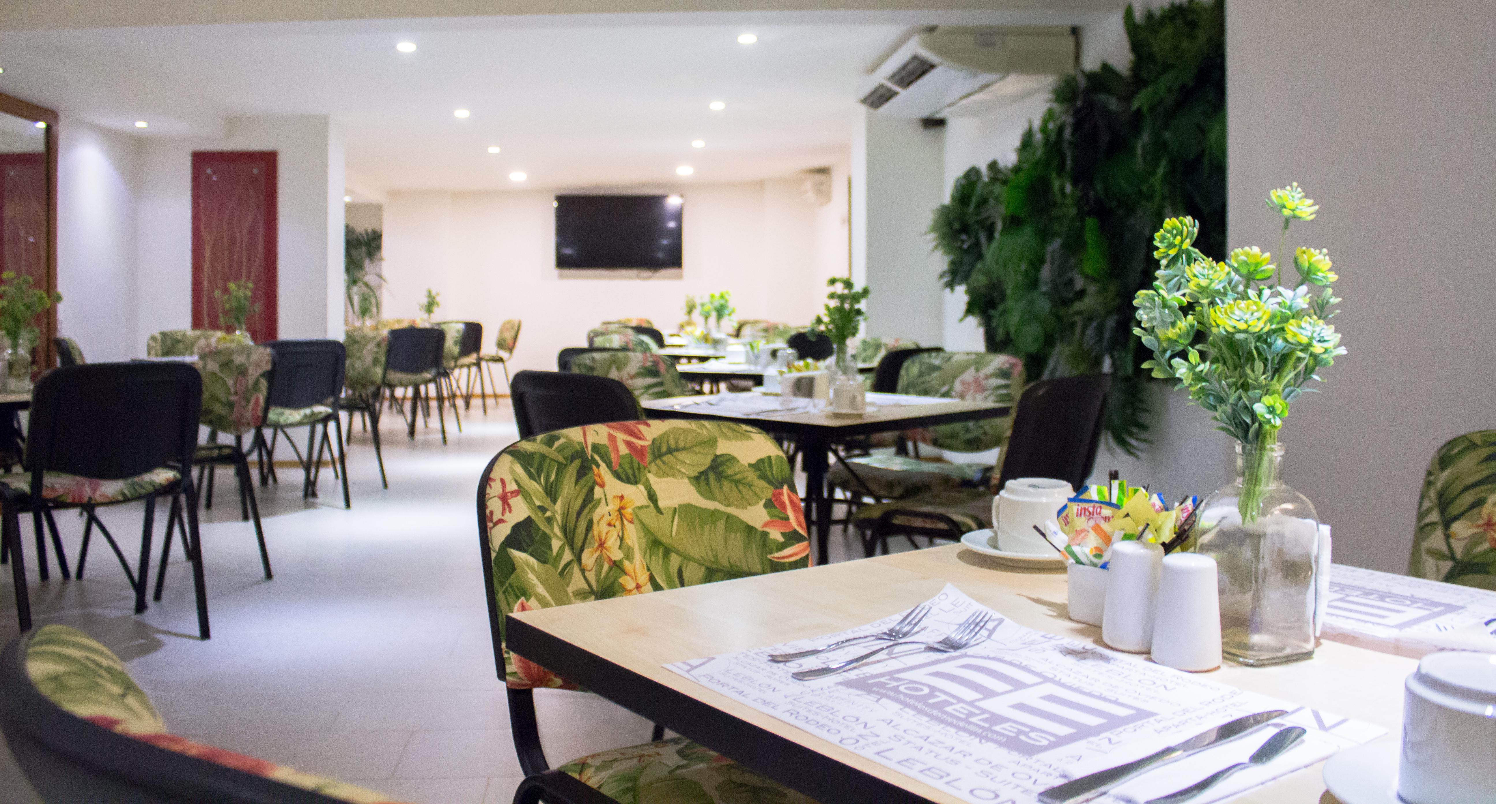 מדיין Portal Del Rodeo Apartahotel מראה חיצוני תמונה