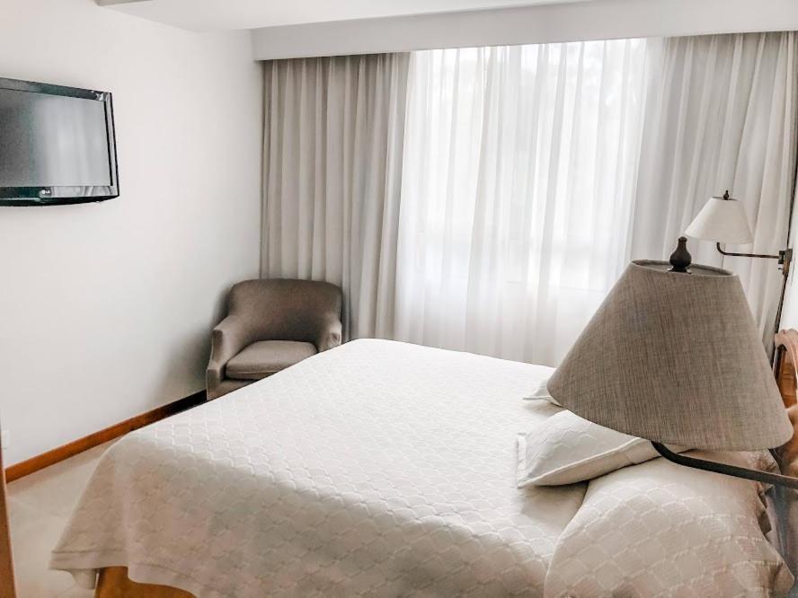 מדיין Portal Del Rodeo Apartahotel מראה חיצוני תמונה