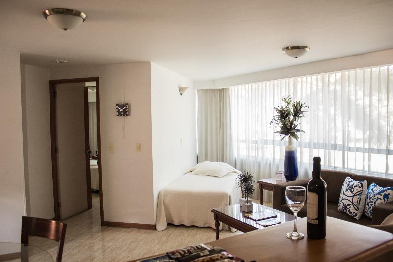מדיין Portal Del Rodeo Apartahotel מראה חיצוני תמונה